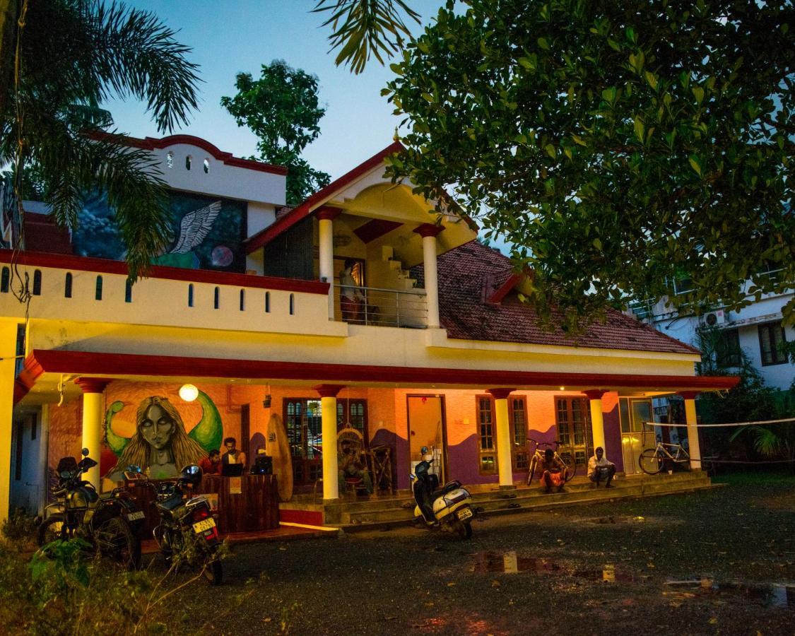 Hostelexp, Varkala - A Beach Town Hostel Exterior foto